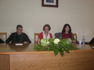 Fotografias el encuentro con la escritora Consolación González Rico